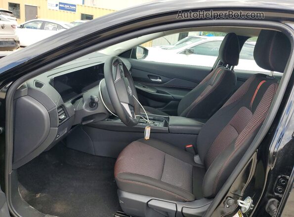 3N1AB9DV7TY281378 2026 NISSAN SENTRA Black Widok wnętrza z przodu