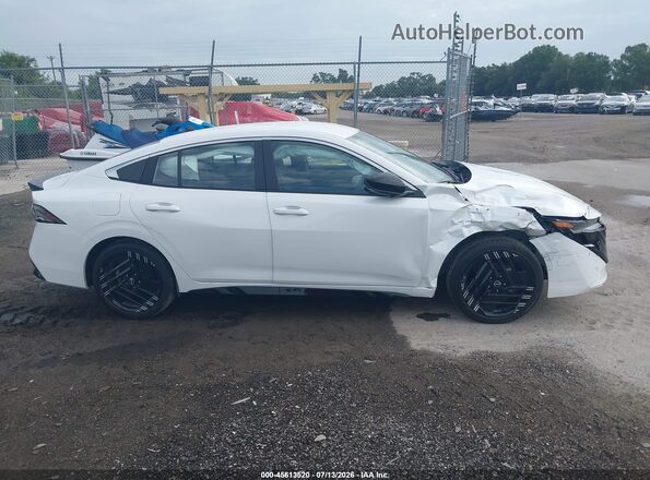 3N1AB9DV8TY213686 2026 NISSAN SENTRA White Սալոնի հետևի տեսք