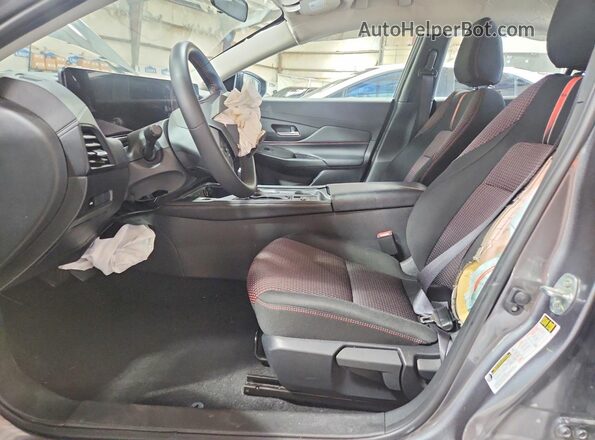3N1AB9DV8TY243903 2026 NISSAN SENTRA Gray Front interior view