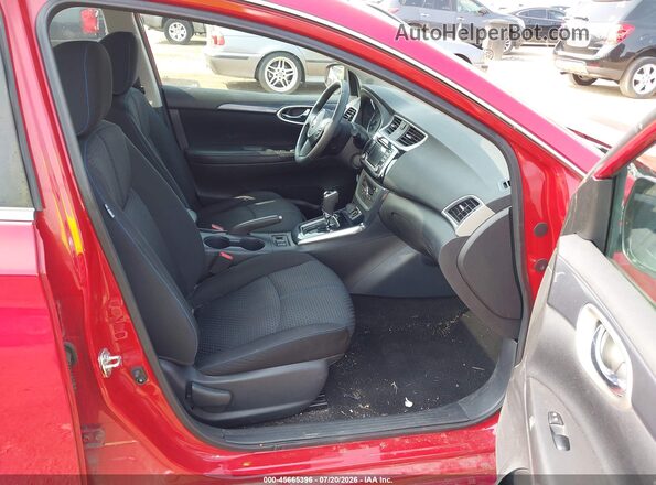 3N1CB7AP3JY225793 2018 NISSAN SENTRA Red Front interior view