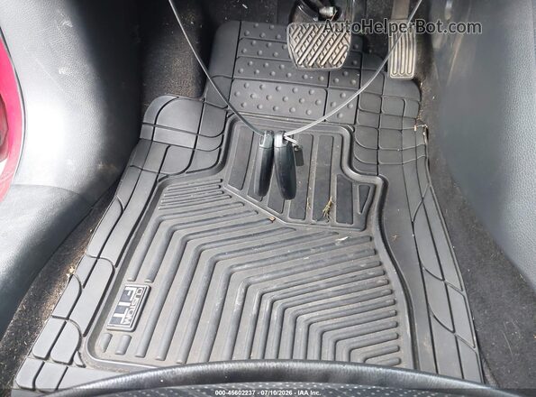 3N1CB7AP6HY232649 2017 NISSAN SENTRA Red Вид панелі приладів