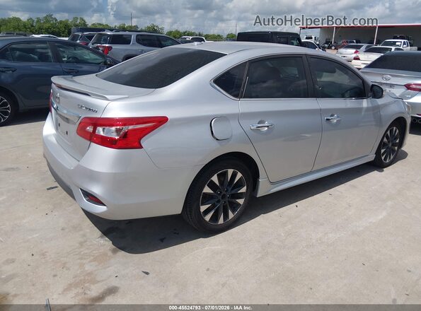 3N1CB7AP7JY201819 2018 NISSAN SENTRA Серебряный Задняя правая четверть