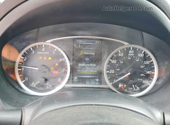 3N1CB7AP7JY212562 2018 NISSAN SENTRA Red Widok zestawu wskaźników