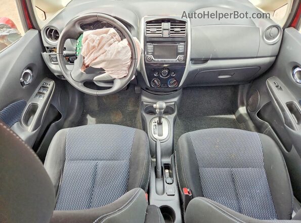 3N1CE2CP0GL376796 2016 NISSAN VERSA Red Вид панелі приладів