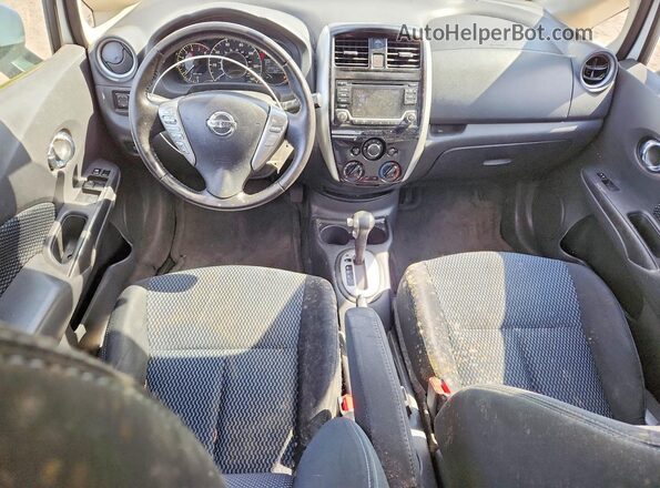 3N1CE2CP2GL356615 2016 NISSAN VERSA Белый Вид панели приборов