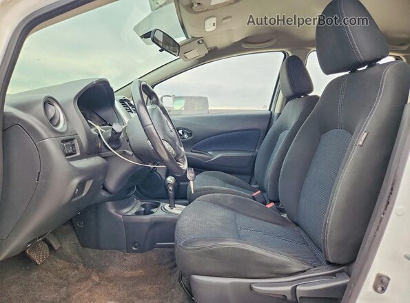 3N1CE2CP2GL383300 2016 NISSAN VERSA White Widok wnętrza z przodu