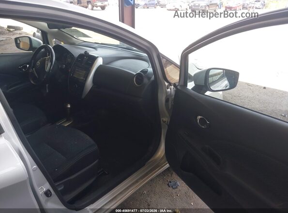 3N1CE2CP2HL378034 2017 NISSAN VERSA NOTE Silver Вид салону спереду