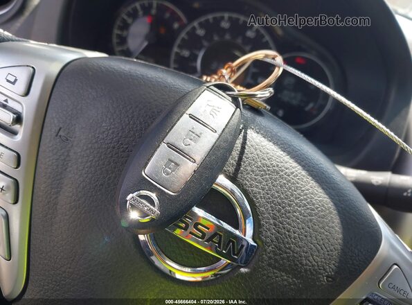 3N1CE2CP2JL356542 2018 NISSAN VERSA NOTE Красный Вид панели приборов