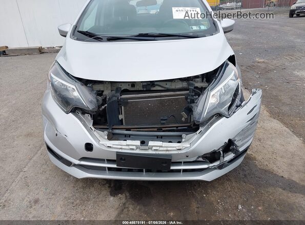 3N1CE2CP3HL363610 2017 NISSAN VERSA NOTE Silver Widok z przodu