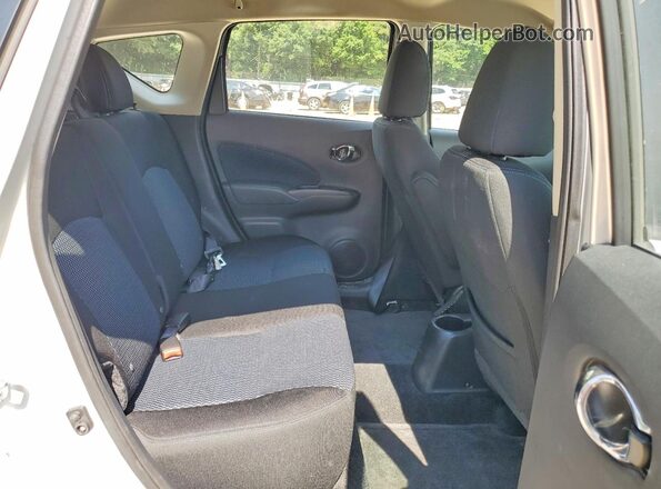 3N1CE2CP3HL365695 2017 NISSAN VERSA Silver Вид задніх сидінь