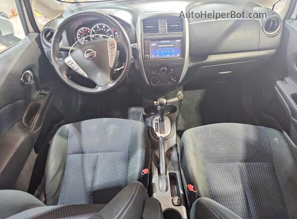 3N1CE2CP3KL365378 2019 NISSAN VERSA Белый Вид панели приборов