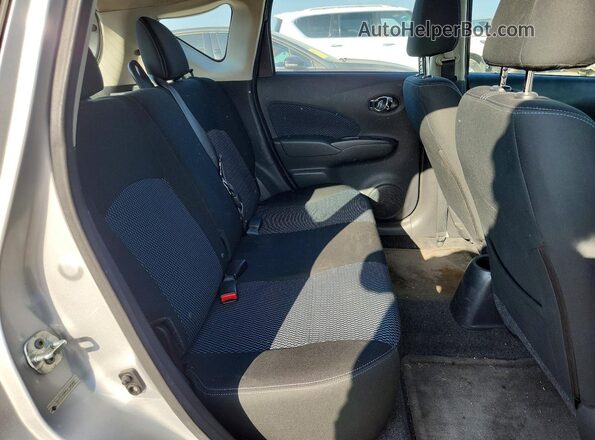 3N1CE2CP5HL365262 2017 NISSAN VERSA Серебряный Вид задних сидений