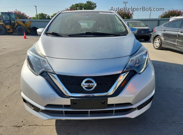 3N1CE2CP5HL365262 2017 NISSAN VERSA Серебряный Вид спереди