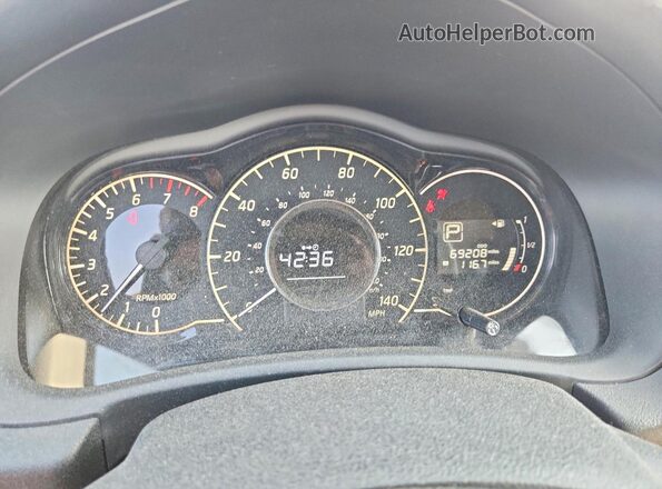 3N1CE2CP5HL365262 2017 NISSAN VERSA Серебряный Вид щитка приборов