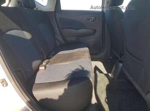 3N1CE2CP6HL363603 2017 NISSAN VERSA Серебряный Вид задних сидений