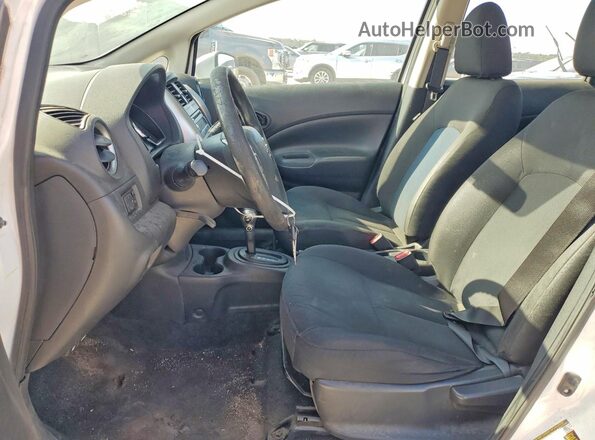 3N1CE2CP6JL360464 2018 NISSAN VERSA White Սալոնի դիմացի տեսք