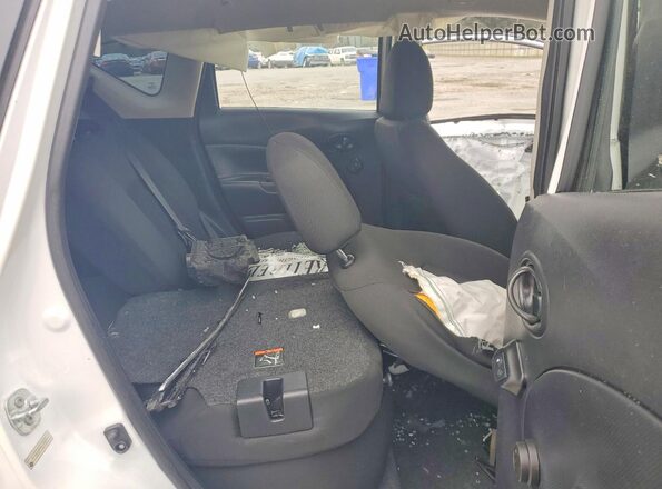 3N1CE2CP7HL356210 2017 NISSAN VERSA White Widok tylnych siedzeń