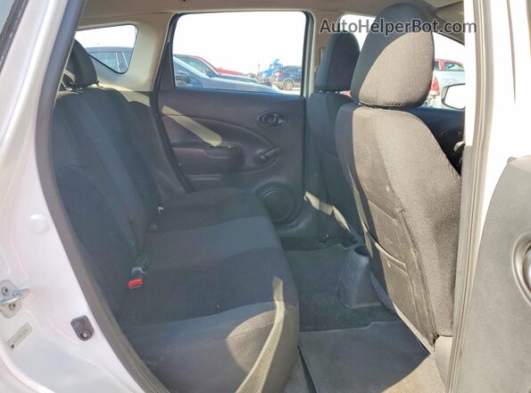 3N1CE2CP7JL360053 2018 NISSAN VERSA White Rear seats view