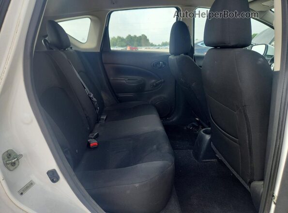 3N1CE2CP8HL367488 2017 NISSAN VERSA White Vista de los asientos traseros