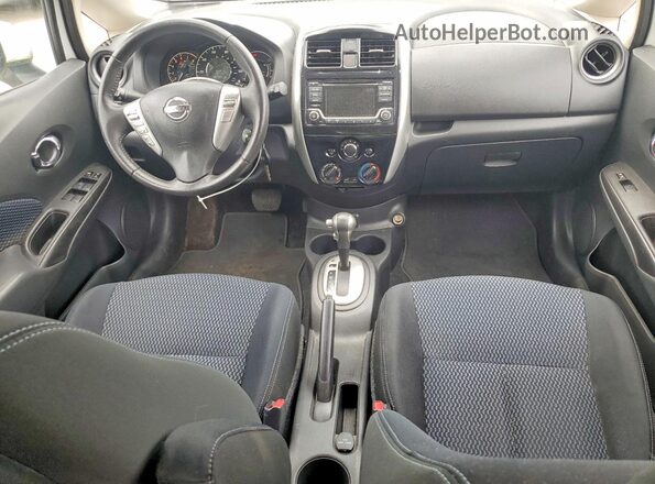 3N1CE2CP8JL357565 2018 NISSAN VERSA White Vista del salpicadero