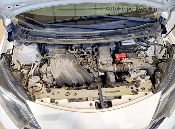 3N1CE2CP8JL358134 2018 NISSAN VERSA White Widok wnętrza z tyłu