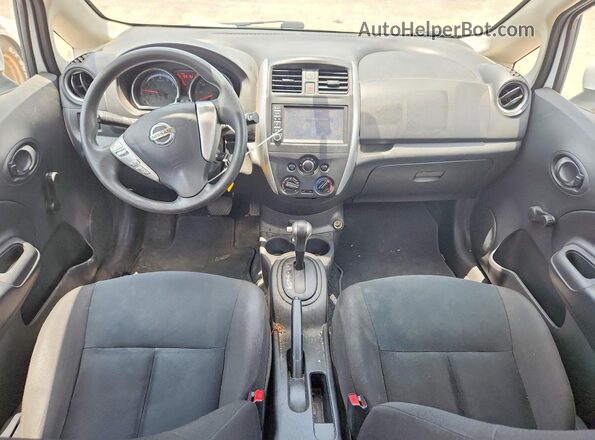 3N1CE2CP8JL369778 2018 NISSAN VERSA White Vista del salpicadero