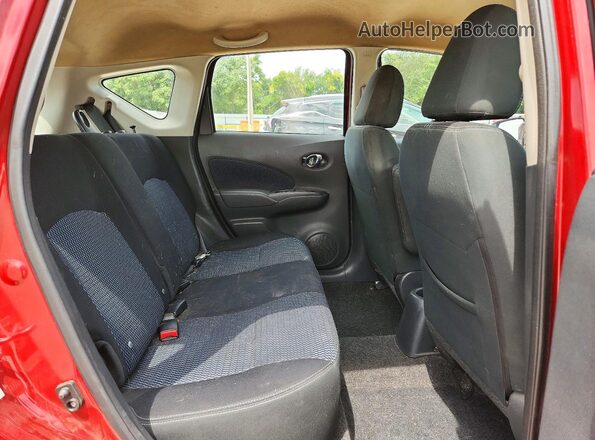 3N1CE2CP9GL390065 2016 NISSAN VERSA Maroon Vista de los asientos traseros