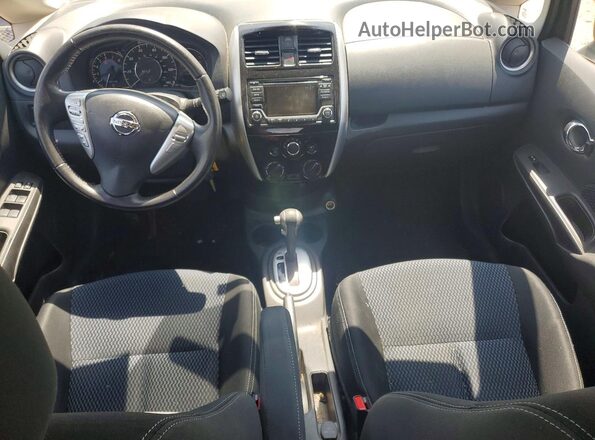 3N1CE2CP9JL351841 2018 NISSAN VERSA Gray Առջևի վահանակի տեսք