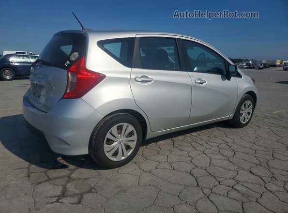 3N1CE2CP9JL357655 2018 NISSAN VERSA Серебряный Задняя правая четверть