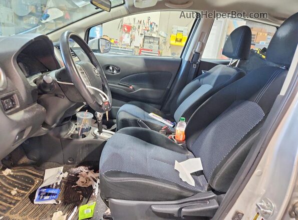 3N1CE2CPXGL377647 2016 NISSAN VERSA Silver წინა სალონის ხედი
