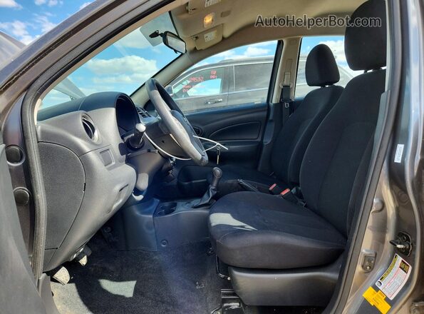 3N1CK3CP8KL200943 2019 NISSAN MICRA Silver Widok wnętrza z przodu