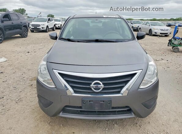 3N1CN7AP0JL840547 2018 NISSAN VERSA Угольный Вид спереди