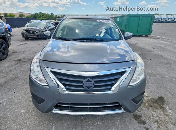 3N1CN7AP1KL816596 2019 NISSAN VERSA Gray Widok z przodu