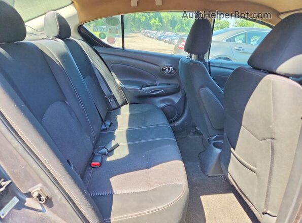 3N1CN7AP2HL828636 2017 NISSAN VERSA Серый Вид задних сидений