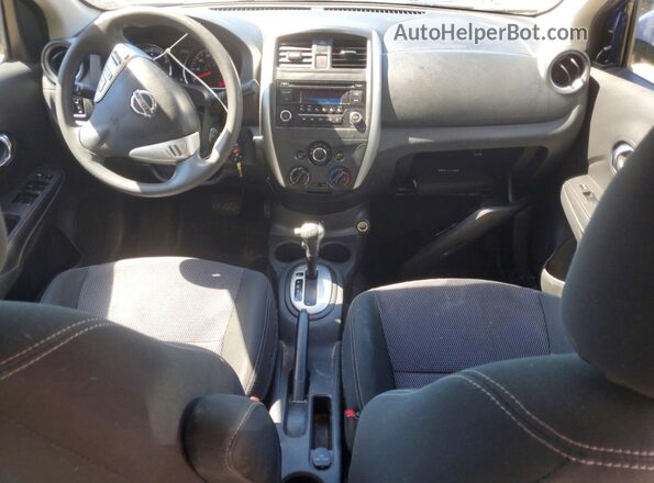 3N1CN7AP2JL817867 2018 NISSAN VERSA Blue Вид панелі приладів