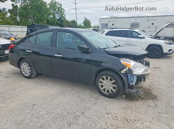 3N1CN7AP2JL840713 2018 NISSAN VERSA Black Передня права чверть