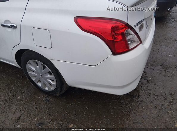 3N1CN7AP2JL843983 2018 NISSAN VERSA White Սալոնի 360 աստիճան տեսք