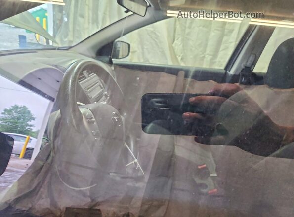 3N1CN7AP3GL828272 2016 NISSAN VERSA Gray Вид салону спереду