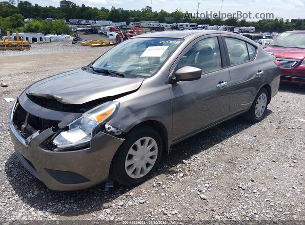 3N1CN7AP3GL828918 2016 NISSAN VERSA Серебряный Передняя левая четверть