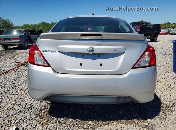 3N1CN7AP3HL816639 2017 NISSAN VERSA Серебряный Вид сзади