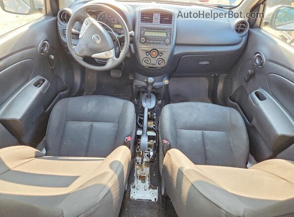 3N1CN7AP3HL819489 2017 NISSAN VERSA Silver Dashboard view
