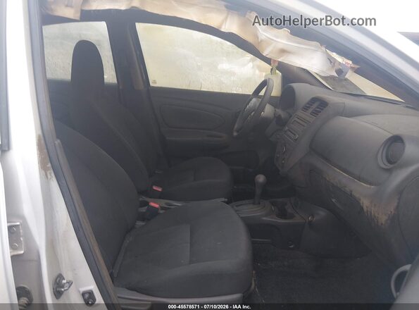 3N1CN7AP3HL822263 2017 NISSAN VERSA Silver Вид салону спереду