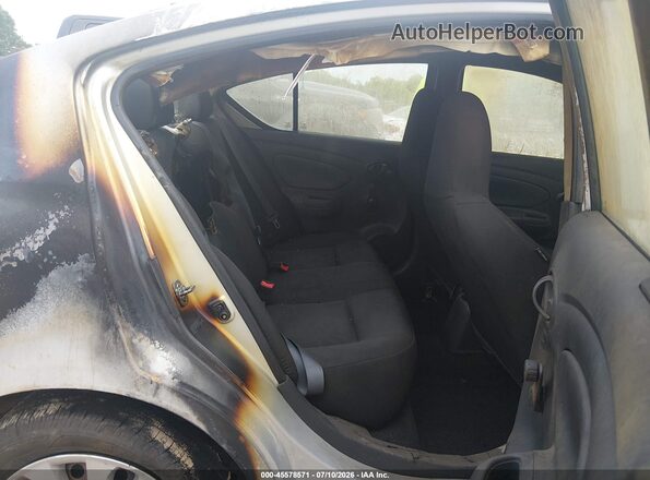3N1CN7AP3HL822263 2017 NISSAN VERSA Silver Вид наклейки з VIN-кодом