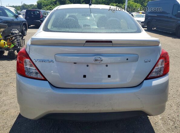 3N1CN7AP3KL879649 2019 NISSAN VERSA Silver Rear view