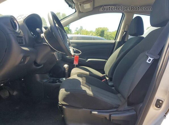 3N1CN7AP3KL879649 2019 NISSAN VERSA Silver Front interior view