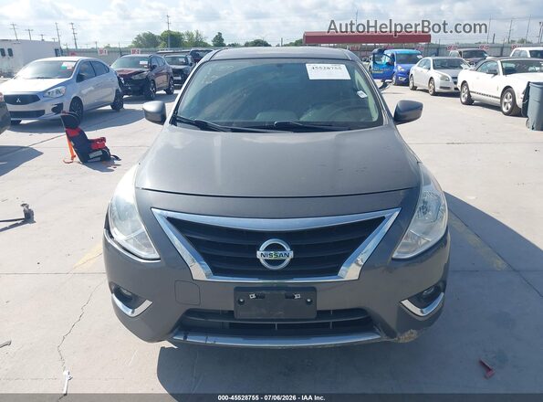 3N1CN7AP4KL811151 2019 NISSAN VERSA Серебряный Вид щитка приборов