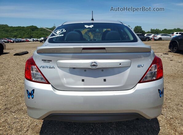 3N1CN7AP4KL860141 2019 NISSAN VERSA Silver Widok z tyłu