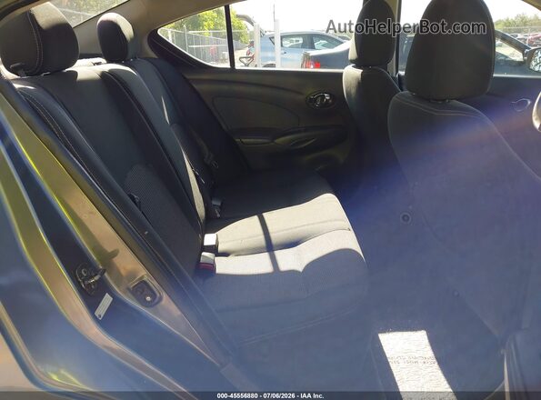 3N1CN7AP5GL822795 2016 NISSAN VERSA Gray VIN կոդի պիտակի տեսք