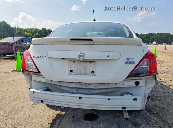 3N1CN7AP5JL813649 2018 NISSAN VERSA Белый Вид сзади