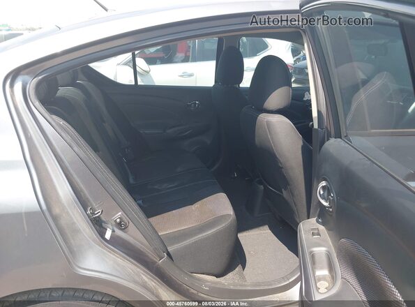 3N1CN7AP5KL832056 2019 NISSAN VERSA Black Widok naklejki z numerem VIN